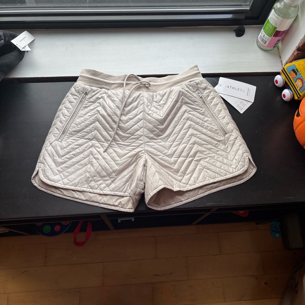 Athleta Women's Quilted Athletic Shorts in Beige - Picture 6 of 8